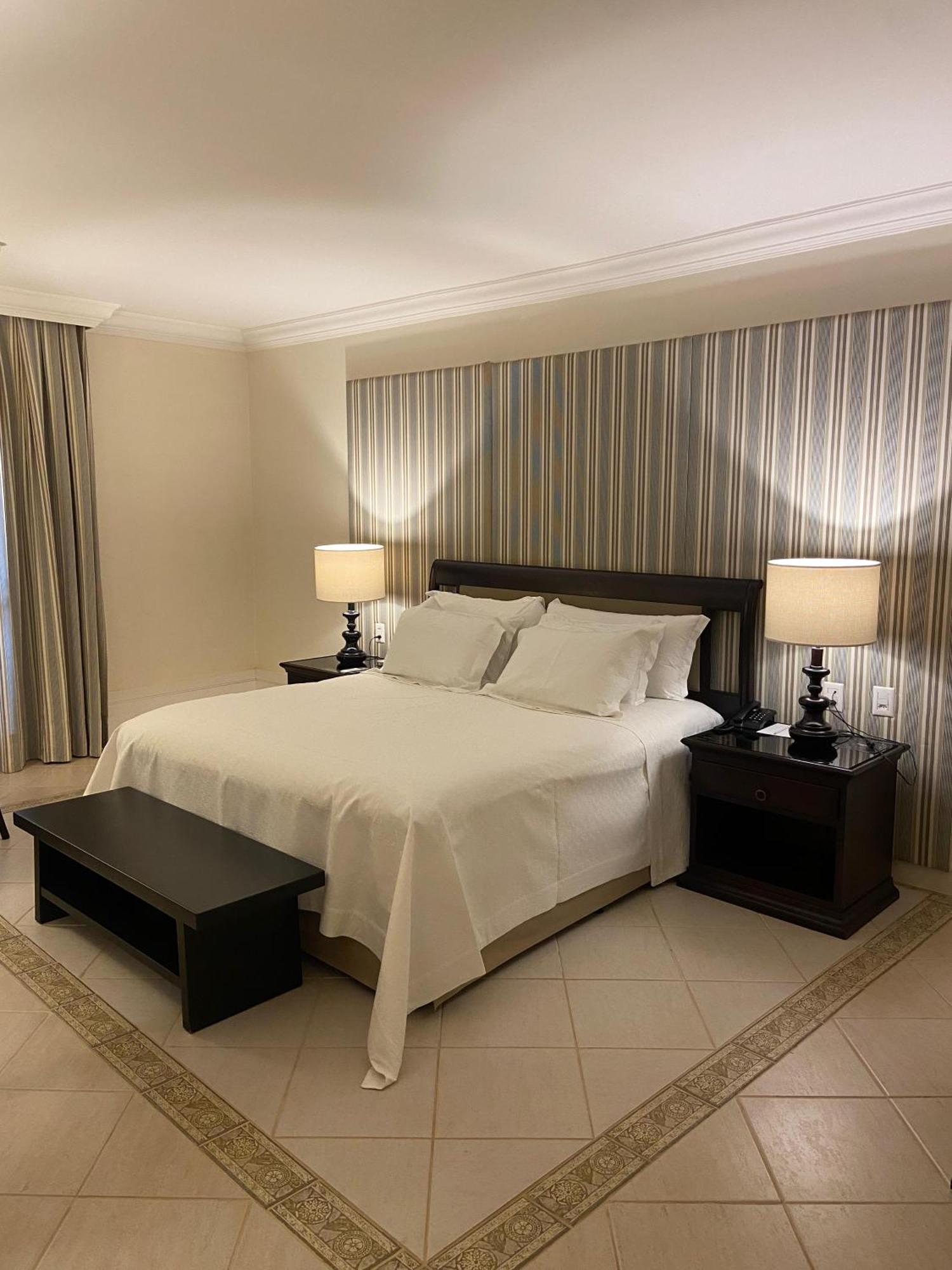 Junior Suite,1697919729:JPEG